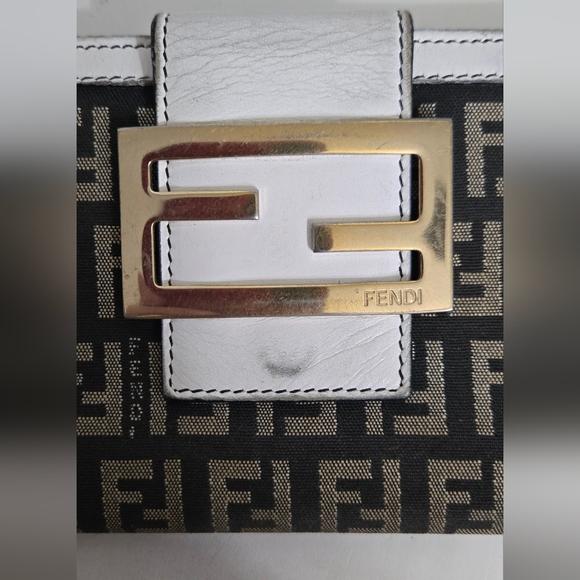 GUC Fendi Zucca Wallet - Picture 7 of 13